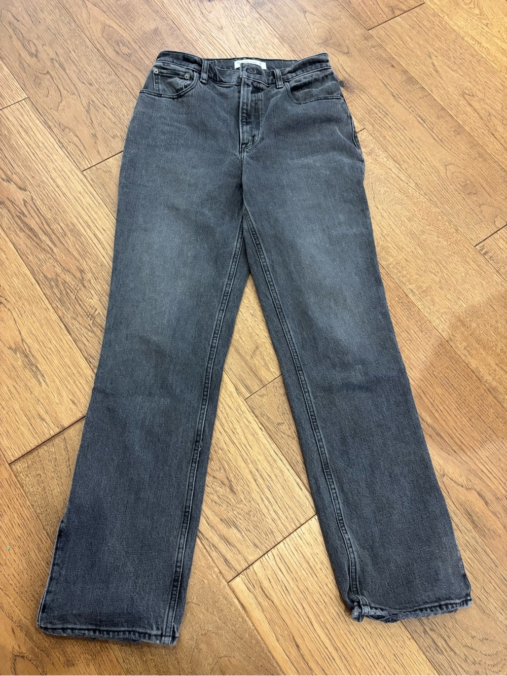 Abercrombie & Fitch High-Rise Straight Jeans in Washed Black